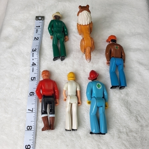 Fisher Price Adventure People Toys. 1976. Nurse, Park Ranger, Dog... - Picture 9 of 9